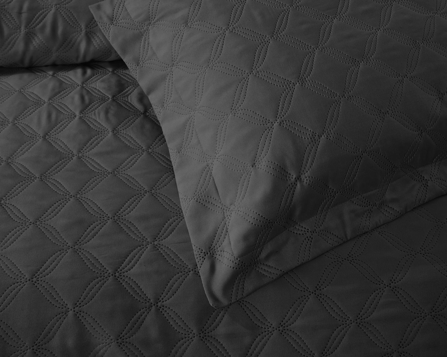 Sleeptime lovatiesė juoda 260×250 su 2 pagalvių užvalkalais