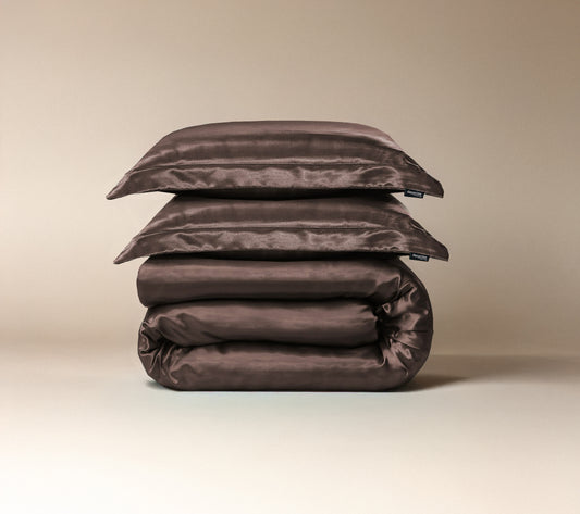Tamsiai rudas kreminės taupe spalvos Glossy dirbtinio šilko patalynės komplektas
