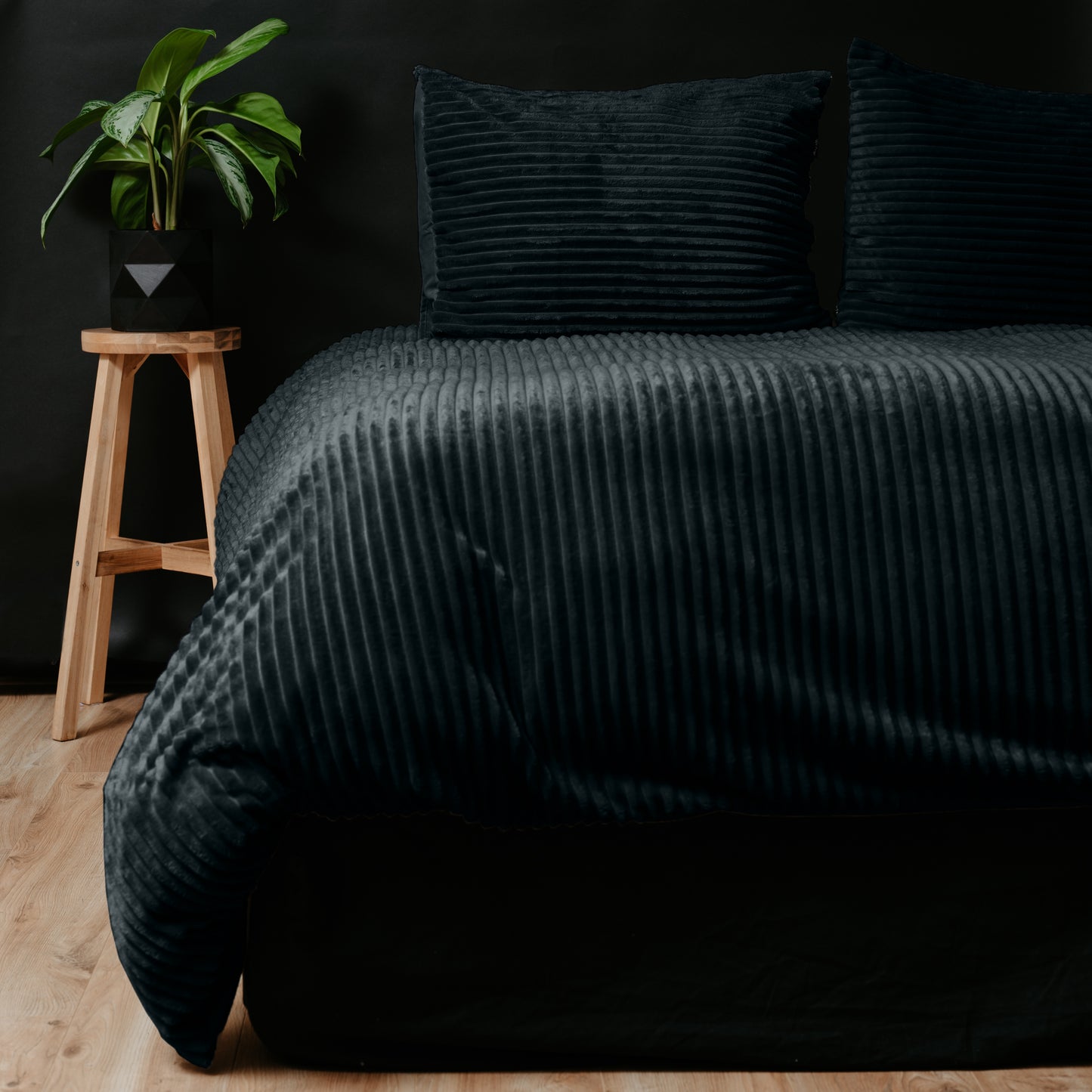 Pliušinės patalynės komplektas Teddy Antracit