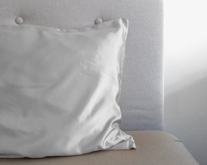 Sleeptime dirbtinio šilko pagalvės užvalkalas Beauty Skin Care sidabrinis